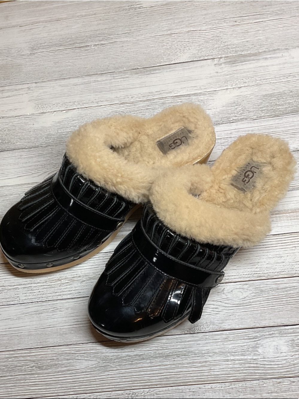 Ugg Black Patent Leather Kiltie Clog With Detachable Fringe- Sz 9 Rare!